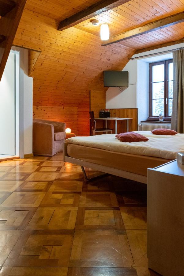 Auberge Du Prevoux Le Locle Luaran gambar