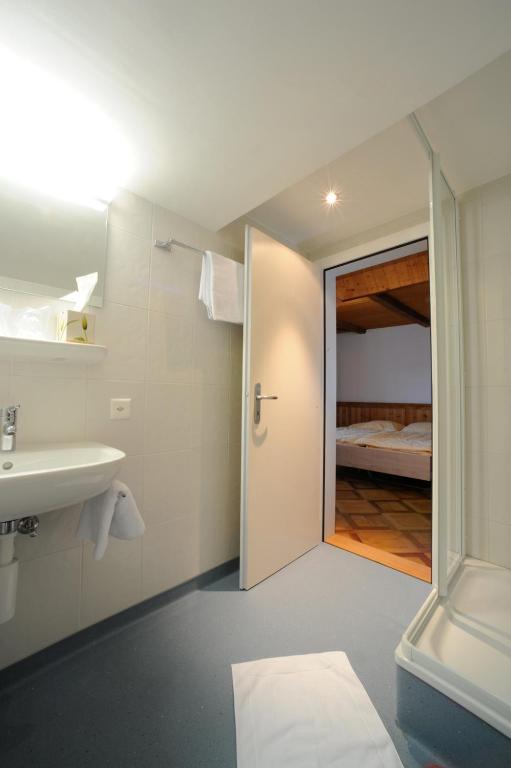 Auberge Du Prevoux Le Locle Bilik gambar